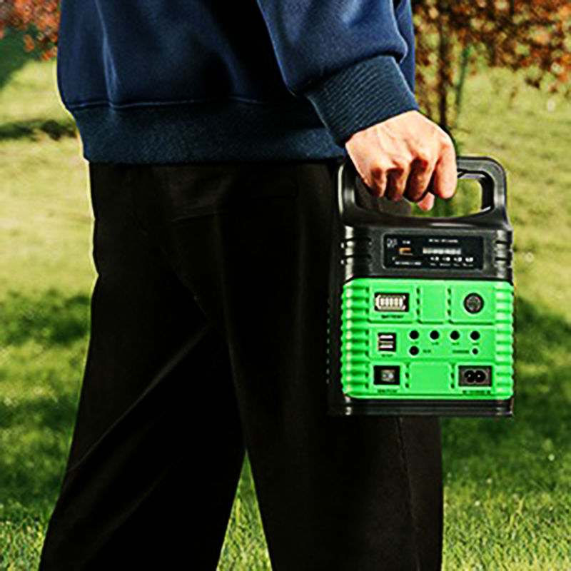 Kleine LE Power Solarbeleuchtung System Kit Mini Indoor Camping Tragbar für ländliche Gegend