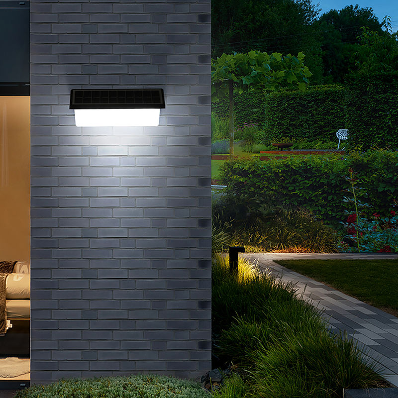 Solarbetrieb 8-10 Stunden Arbeitszeit Außengarten Wandzaun Lampe Licht mit Weiß/Wärme Weiß/RGB Farbe