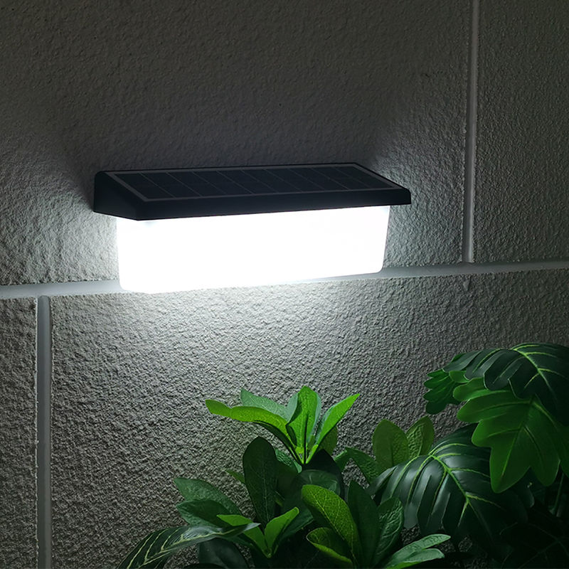 LiFePO4 3,2 V/500 mAh Solarwandleuchten Außen Mono-Silizium-Solarkollektoren/5 V 2,5 W