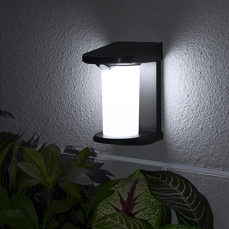 Solarbetriebene LED-Wandleuchte Außenbewegungssensor 80 CRI 45LM Wasserdichtes Bewegungssensor Sicherheit Solarbetriebene
