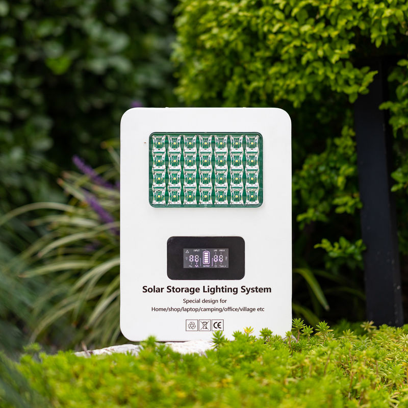 Weiße tragbare Solargeneratoren Nachhaltige Energie 6-8 Stunden Ladezeit 180W/300W
