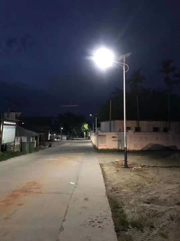 Alles 2 in der Solarstraßenlaterne-60W 80W Solar-LED Straße beleuchtet halb Solarstraßenlaterne