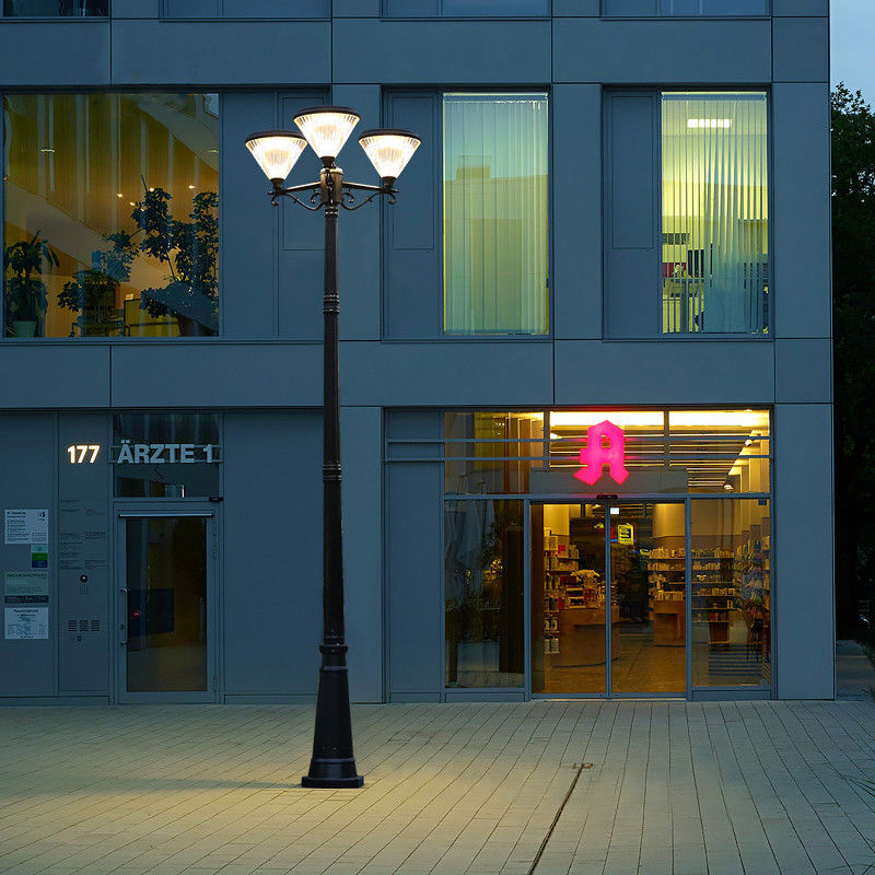 Alle in einer Solarlandschaft, die Hauptposten-Licht der Garten-Bahn-3 im Freien beleuchtet