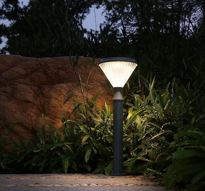 Posten der hohen Qualität LED Pole arbeiten Lampen-Solarsäulen-Rasen-Licht im Garten